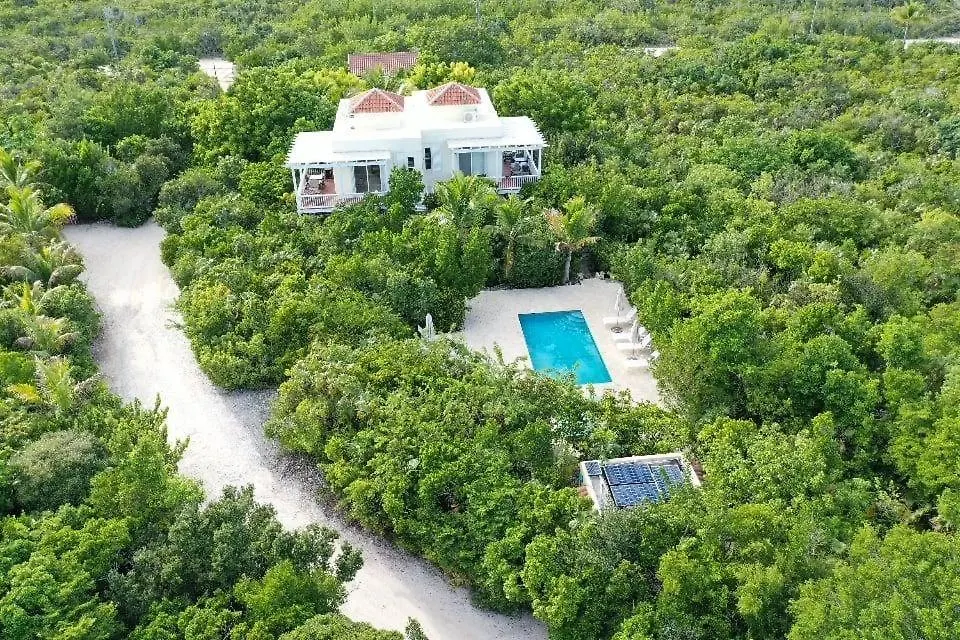 Villa Wyakha 4 Ocean View Long Bay